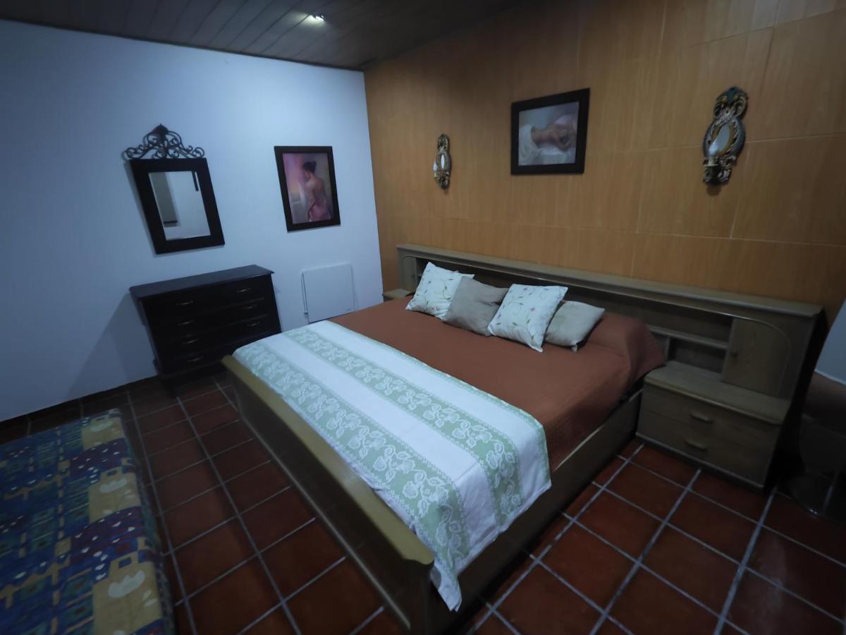Casa Antiquada Villa อัลบูเฟรา ภายนอก รูปภาพ